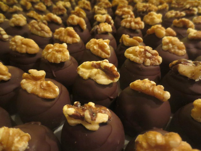 HHG-Walnut-Truffles